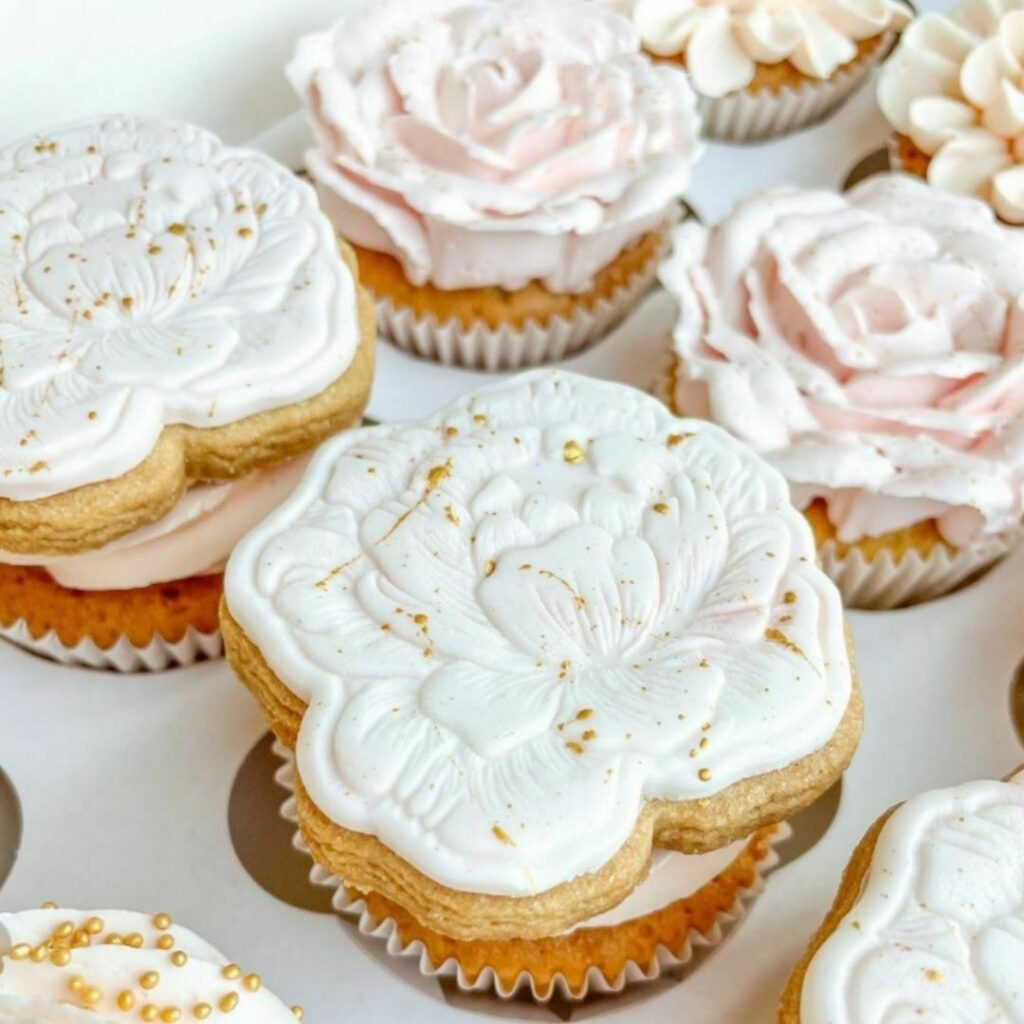 pioenroos-koek-op-cupcake-koekatelier