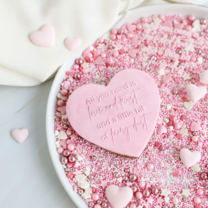 Fondantstempel – All you need is love and trust, and a little bit of fairy dust
